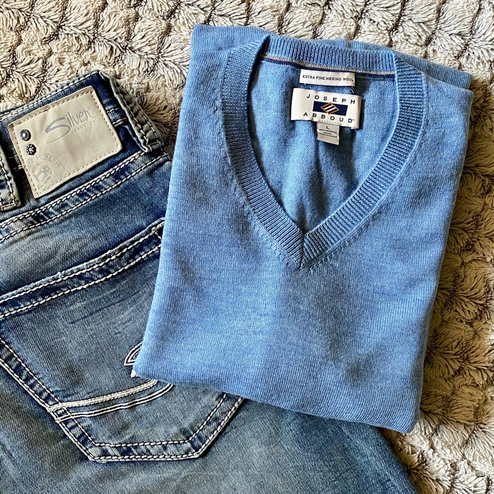 Joseph Abboud Blue V-Neck Merino Wool Sweater